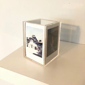 Polaroid photo frame